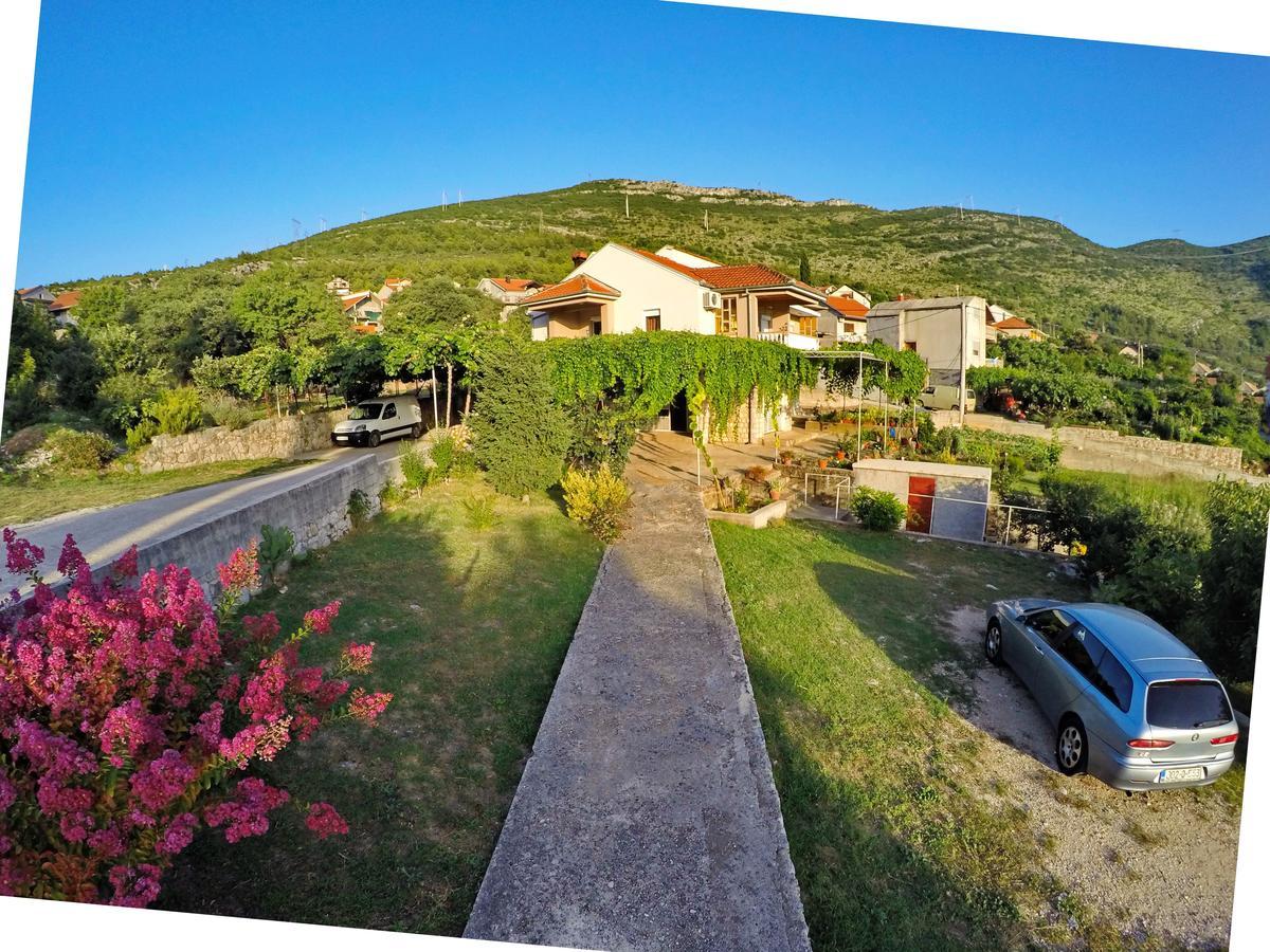 Apartman Spirto Trebinje Exteriör bild