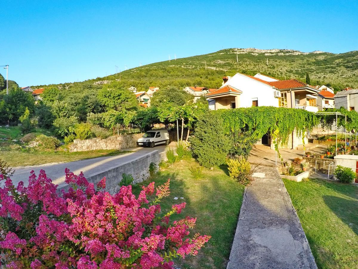 Apartman Spirto Trebinje Exteriör bild