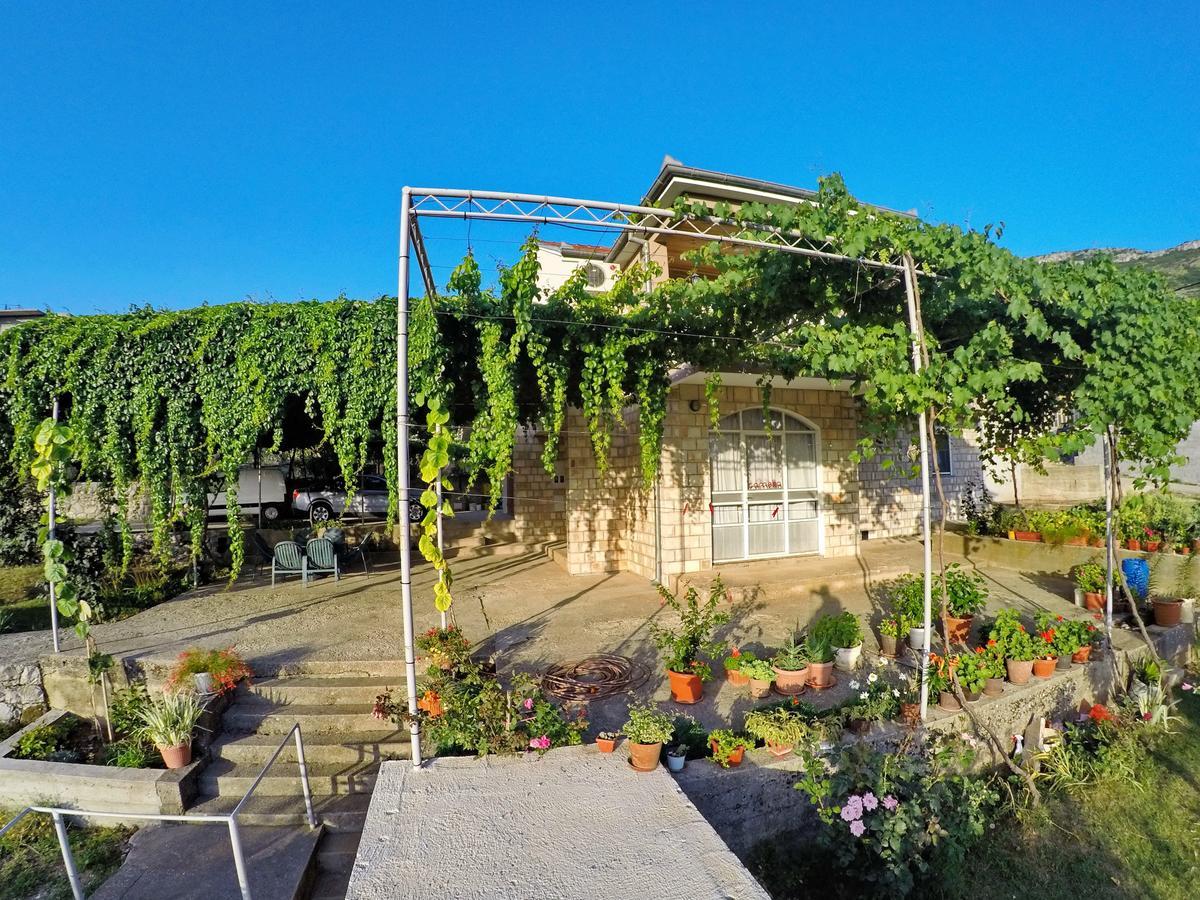 Apartman Spirto Trebinje Exteriör bild